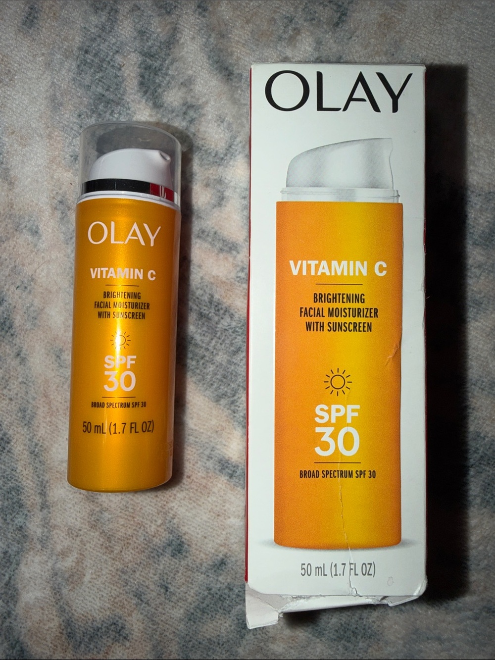 OLAY Vitamin C Brightening Facial Moisturizer SPF 30 — RV:$40!!!